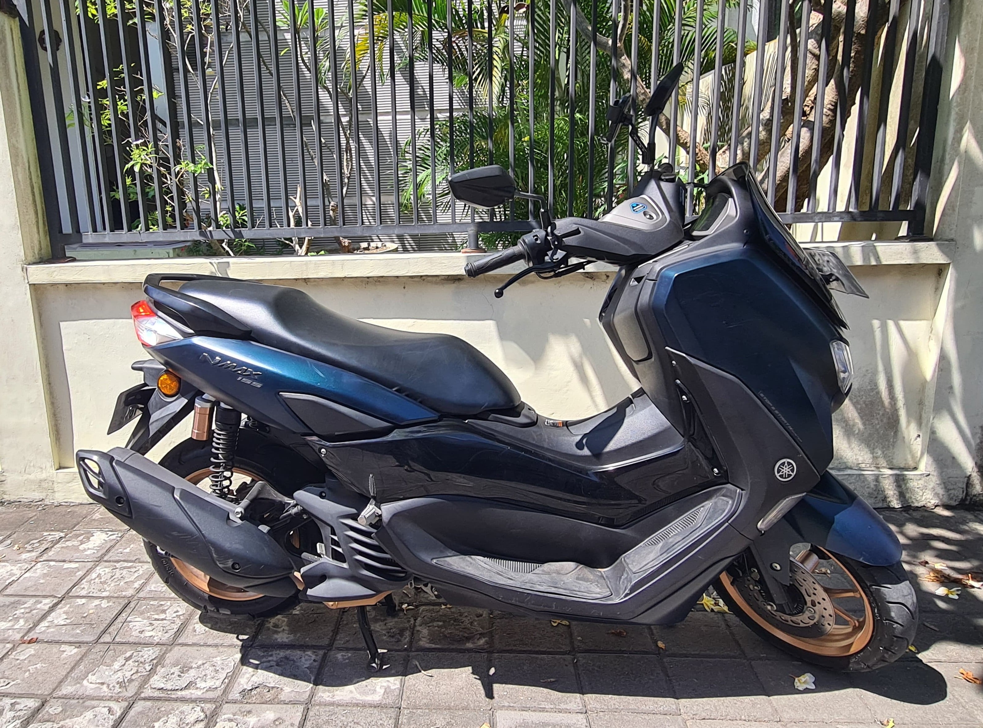 Yamaha NMAX 155 — Dark Petrol — 1