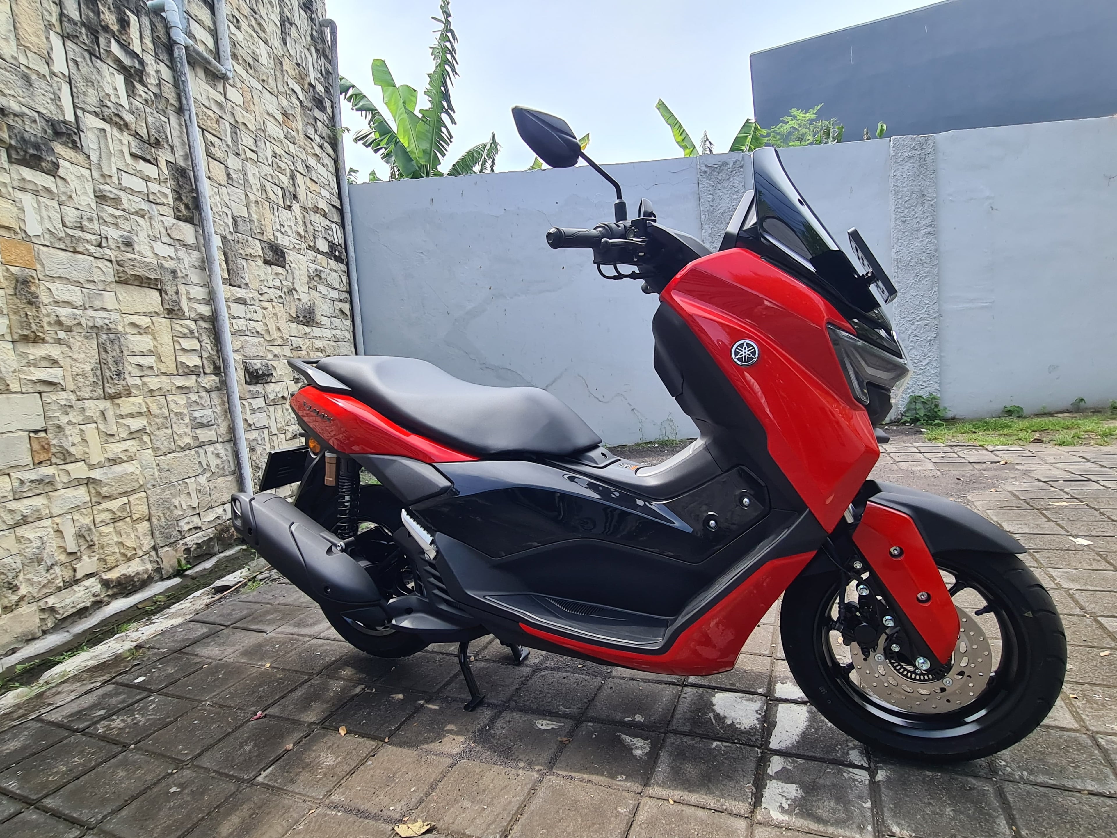 Yamaha NMAX Neo-S — Red Glossy — 1