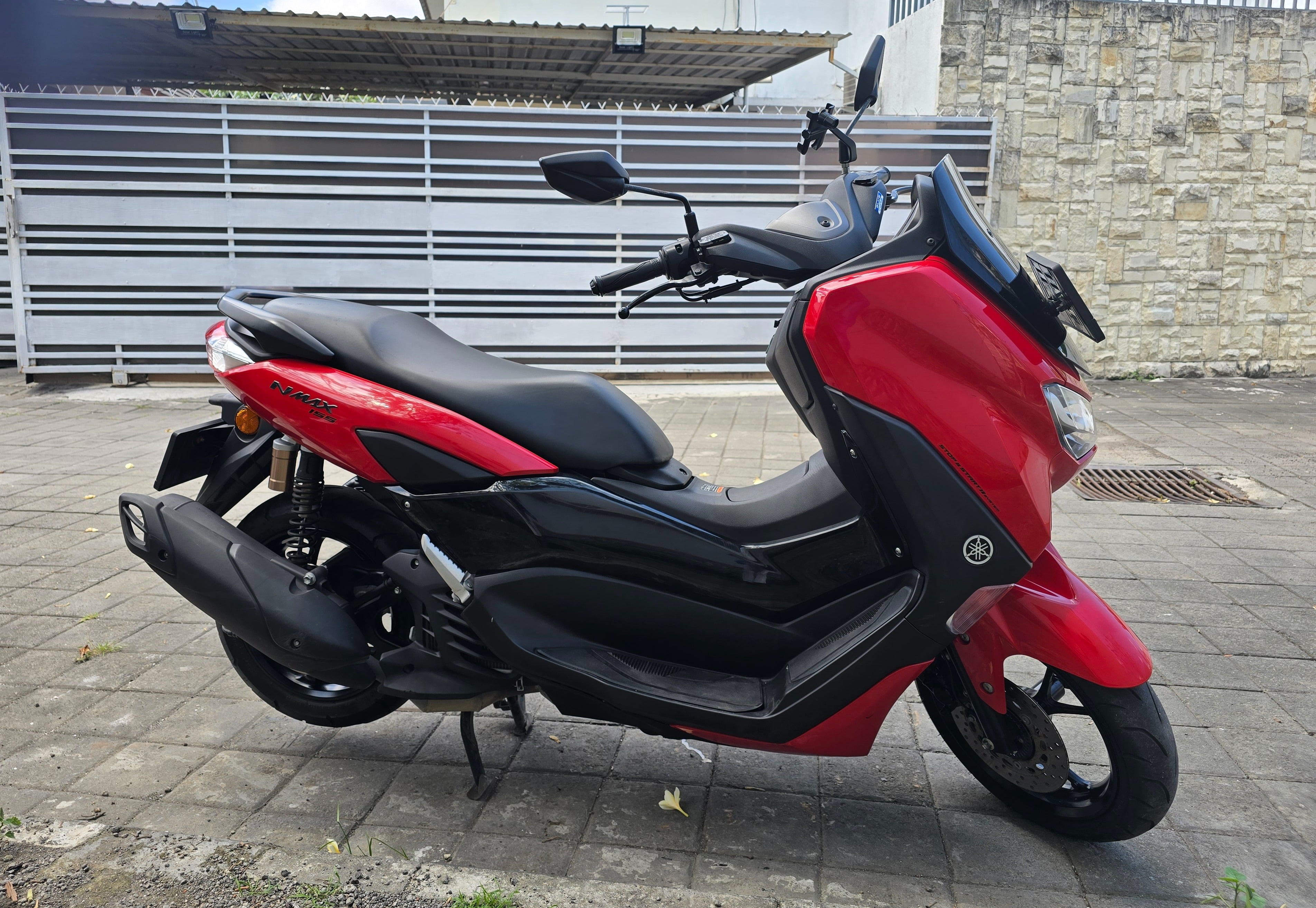 Yamaha NMAX 155 — Red — 1