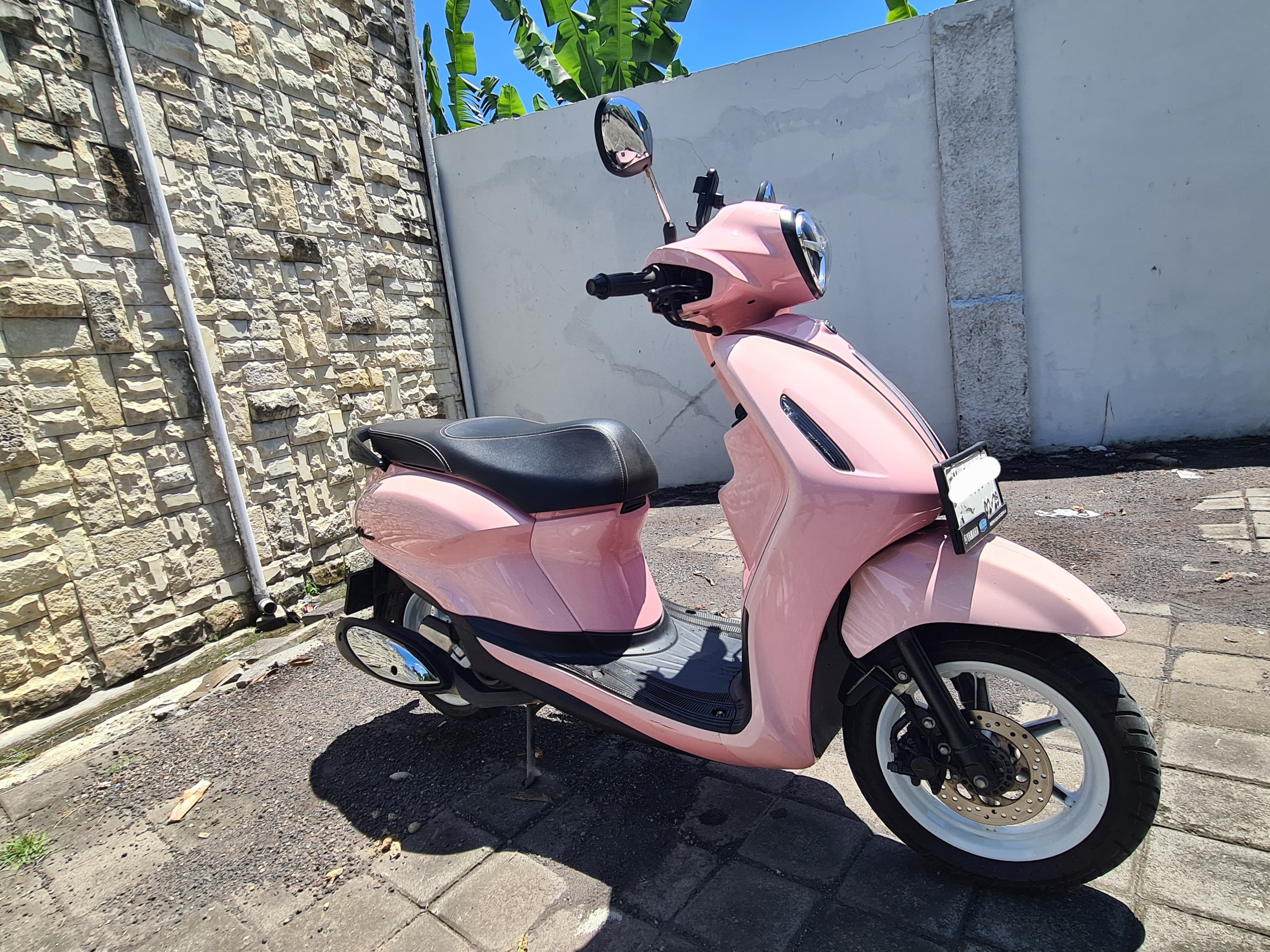 Yamaha Filano keyless — Soft Pink — 1