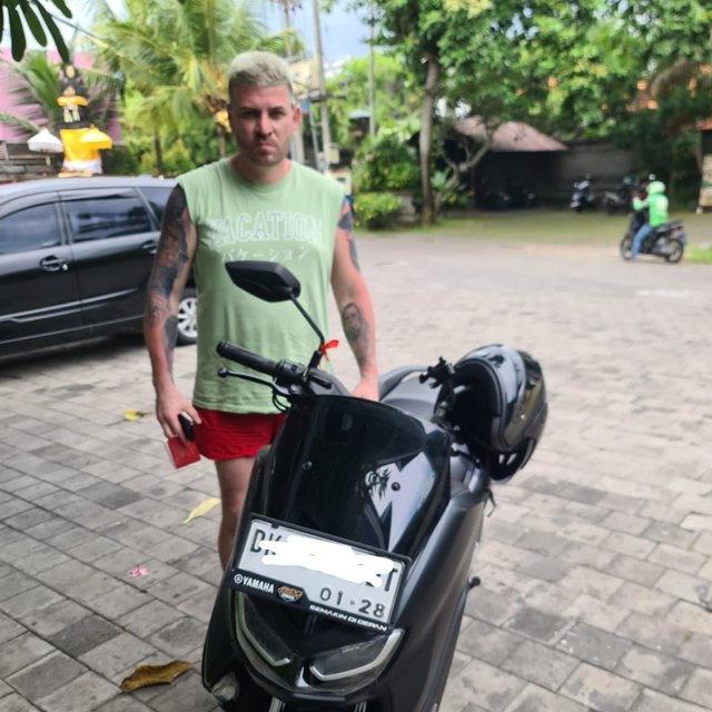 تم تسليم المركبة إلى Seminyak